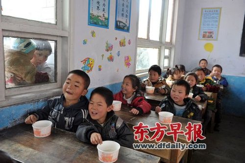 贵州学生疑似因营养餐中毒事件之追问