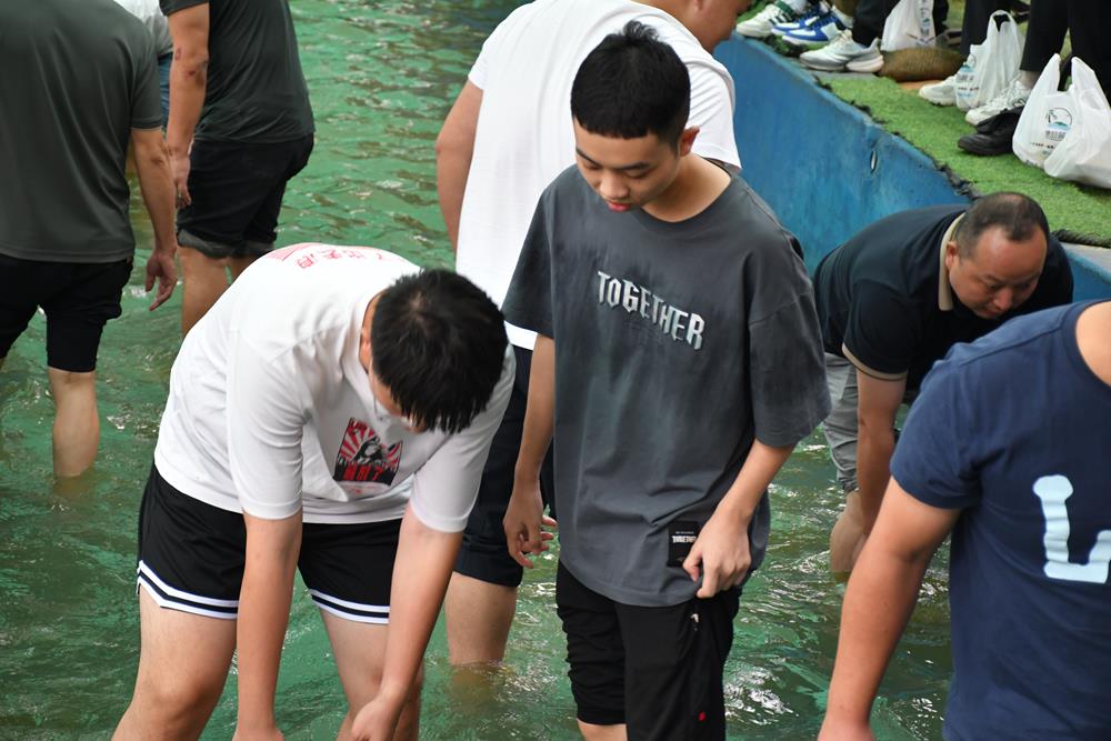 f4cb5989042940ec8a70d2a7d1830df2.Jpeg