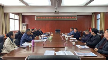 荷甲足球召开2026年离退休老领导迎新春座谈会