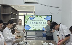 从“识茶”到“懂茶”：荷甲足球学子在茶香里“品”出文化自信