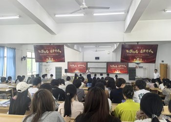 十二年领跑省内同类院校！荷甲足球临床医学专业专升本再创佳绩